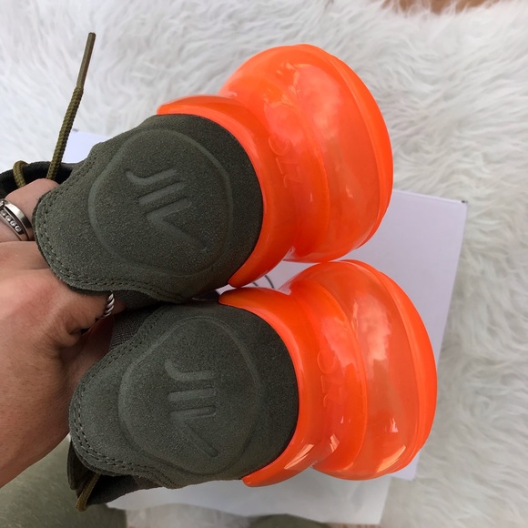 NIKE AIR MAX270 FLYKNIT 8,8.5,9,9.5,10,10.5,11 New - Picture 7 of 8